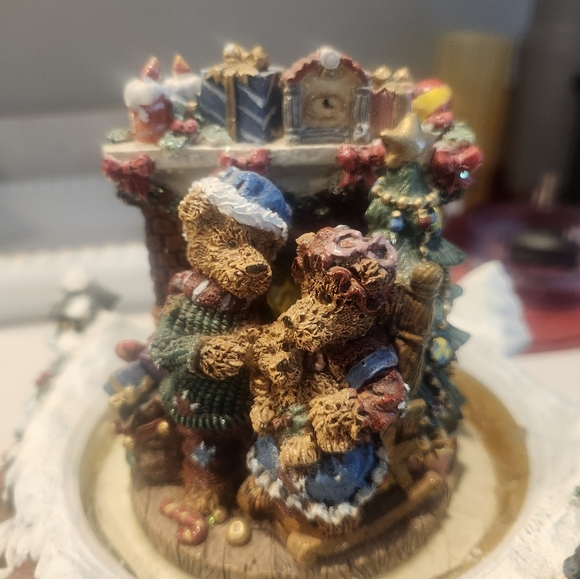 Boyds Bear Christmas Music Box - Picture 1 of 9